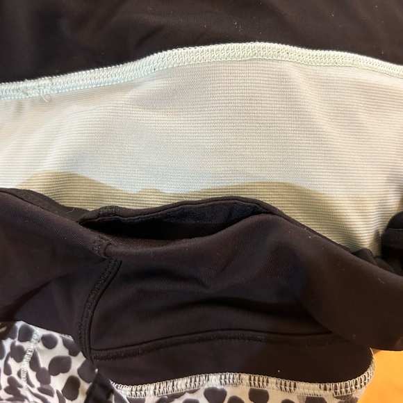 lululemon Speed Shorts Super Cheetah Print Blue Black - Picture 7 of 9